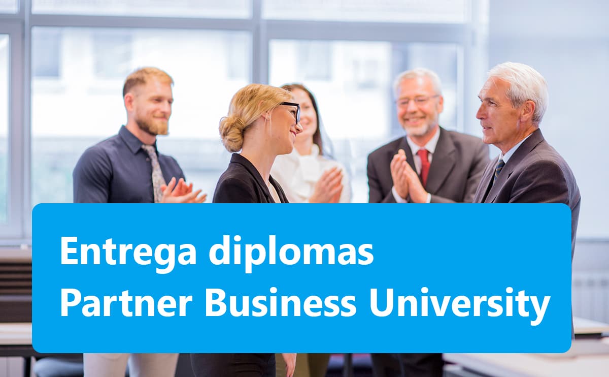 Entrega diplomas programa Partner Business University